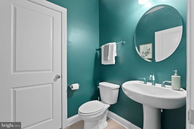 2840 RED STAR LN, Alexandria, VA 22303