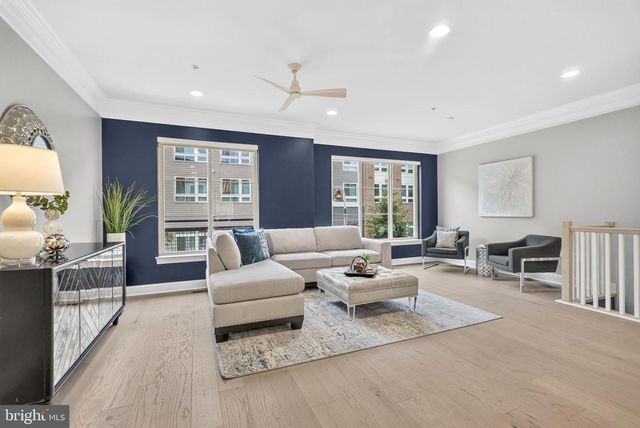 2840 RED STAR LN, Alexandria, VA 22303