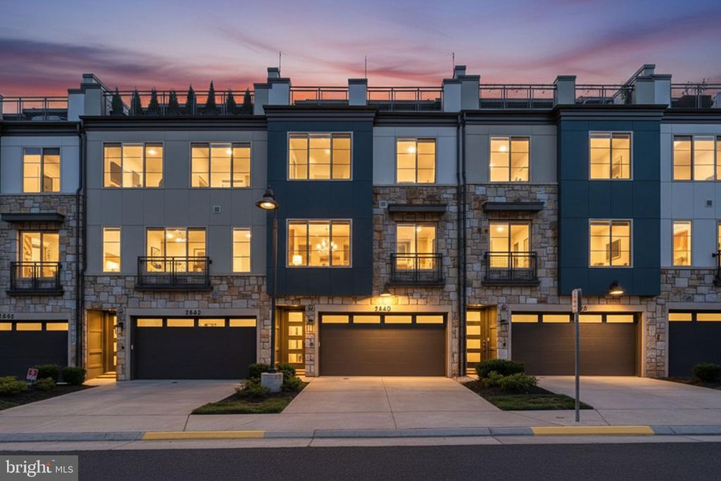 2840 RED STAR LN, Alexandria, VA 22303