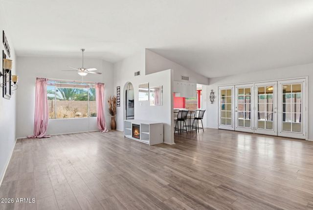 721 E BRENTRUP Drive, Tempe, AZ 85283