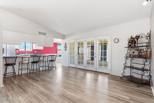 721 E BRENTRUP Drive, Tempe, AZ 85283