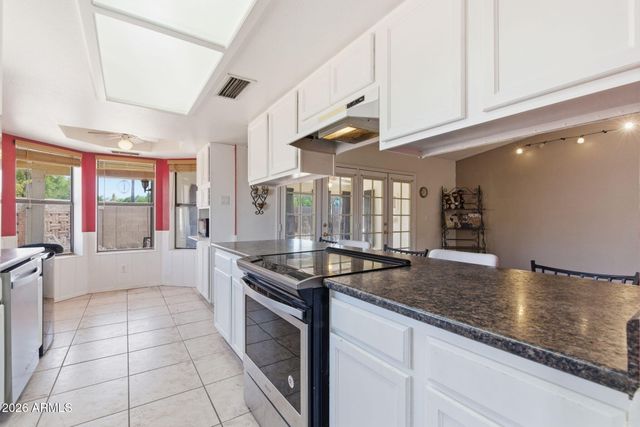 721 E BRENTRUP Drive, Tempe, AZ 85283