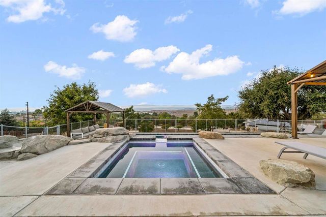 31959 Via Ararat Drive, Bonsall, CA 92003