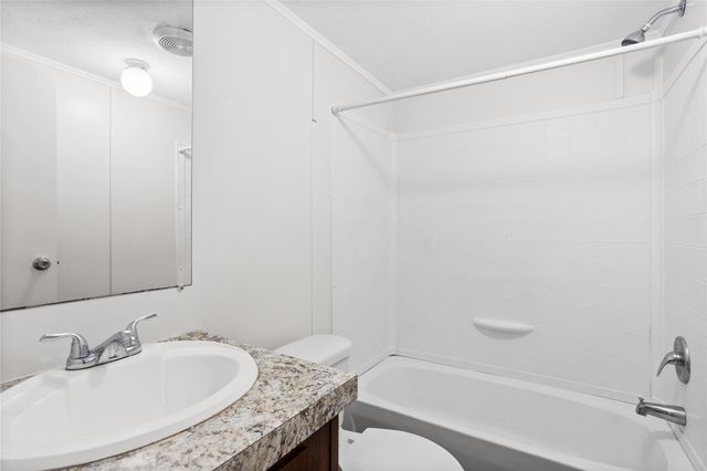 6304 Sexto Street, Brazoria, TX 77422