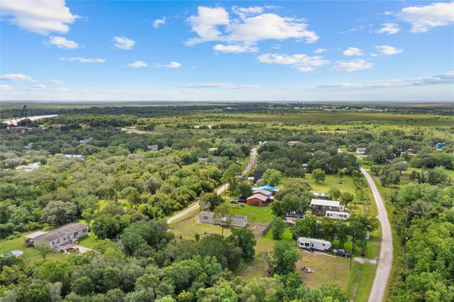 6304 Sexto Street, Brazoria, TX 77422