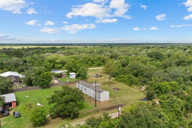 6304 Sexto Street, Brazoria, TX 77422