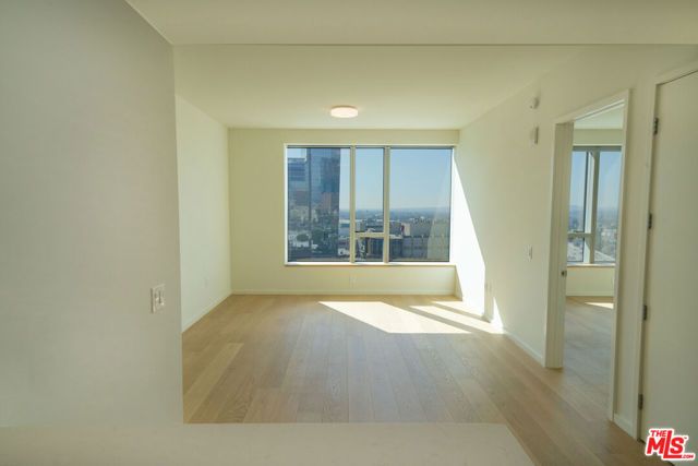 889 Francisco Street 1501, Los Angeles, CA 90017