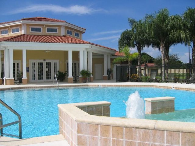 1040 VILLAGIO CIRCLE 201, Sarasota, FL 34237
