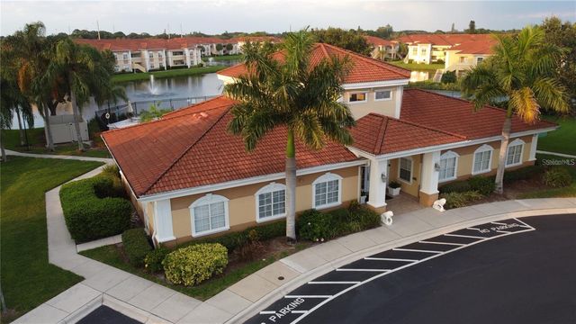 1040 VILLAGIO CIRCLE 201, Sarasota, FL 34237