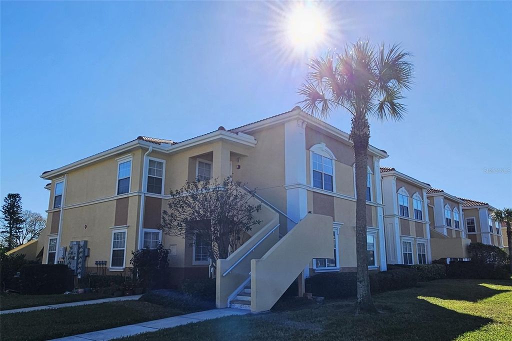 1040 VILLAGIO CIRCLE 201, Sarasota, FL 34237