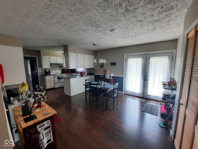 208 South Street, North Vernon, IN 47265