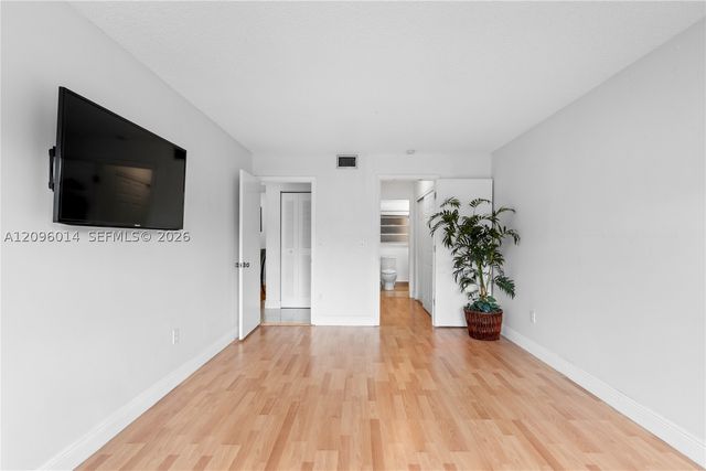 7747 SW 86th St D-210, Miami, FL 33143