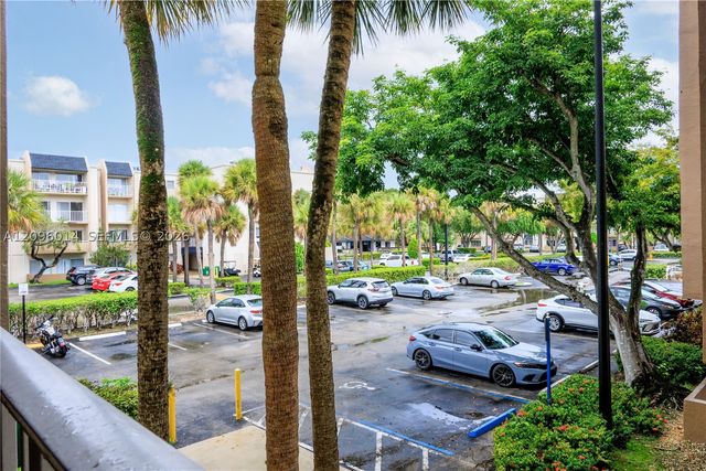7747 SW 86th St D-210, Miami, FL 33143