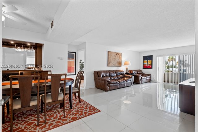 7747 SW 86th St D-210, Miami, FL 33143