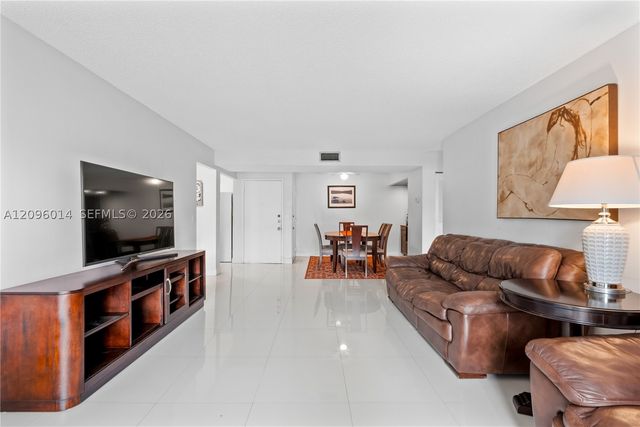 7747 SW 86th St D-210, Miami, FL 33143
