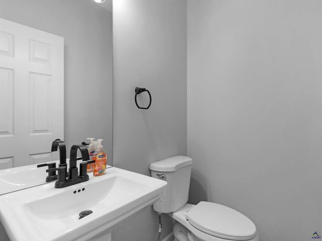 420 Highway 87, Flovilla, GA 30216