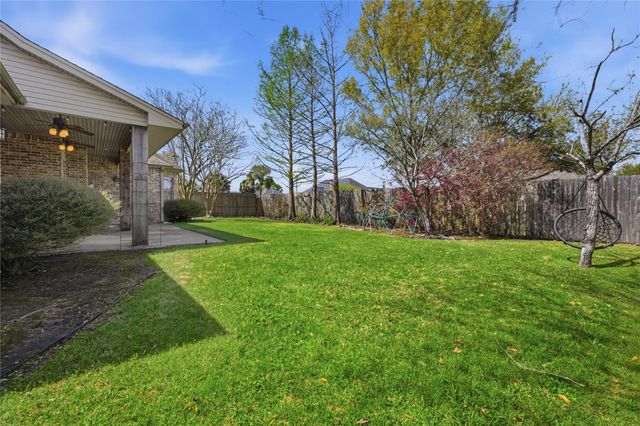 7672 Sir Kevin, Lumberton, TX 77657