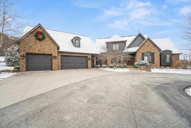 W4348 NIAGARA LANE, Fond Du Lac, WI 54937