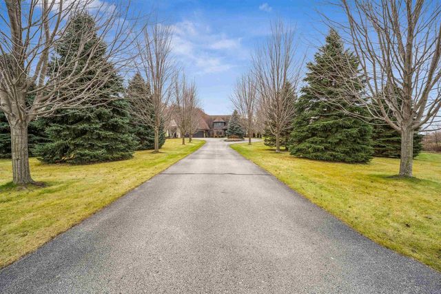 W4348 NIAGARA LANE, Fond Du Lac, WI 54937