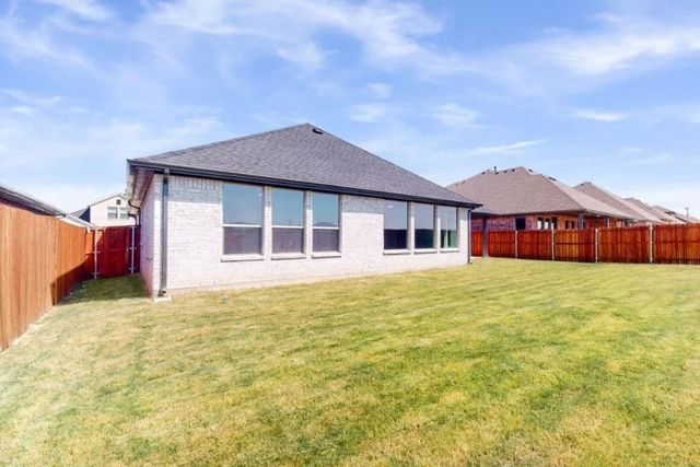 1432 Lawnview Drive, Forney, TX 75126