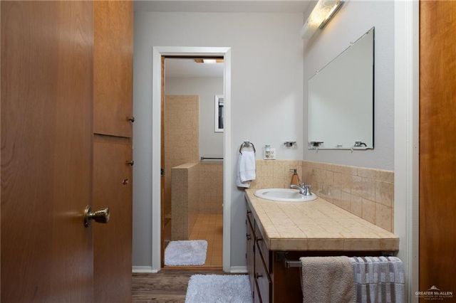 492 W Trenton Road, Donna, TX 78537