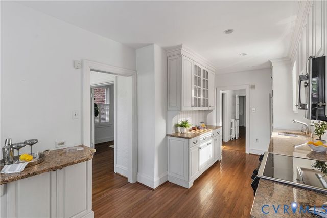 3513 Grove Ave, Richmond, VA 23221