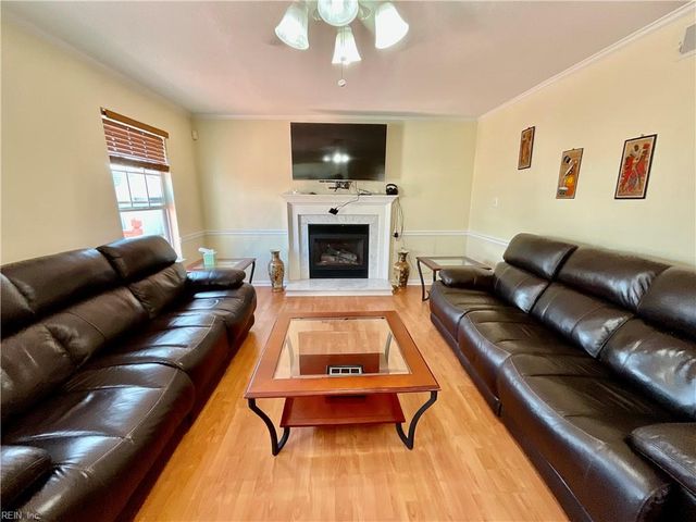 3580 Riders LN, Virginia Beach, VA 23453