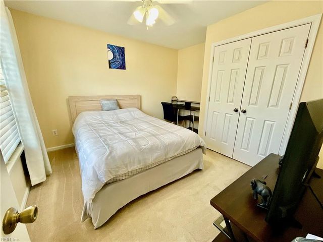 3580 Riders LN, Virginia Beach, VA 23453