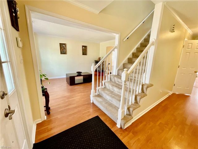 3580 Riders LN, Virginia Beach, VA 23453