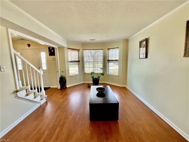 3580 Riders LN, Virginia Beach, VA 23453