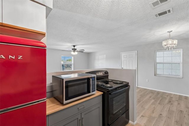 4335 AEGEAN DRIVE 136A, Tampa, FL 33611