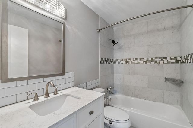 4335 AEGEAN DRIVE 136A, Tampa, FL 33611