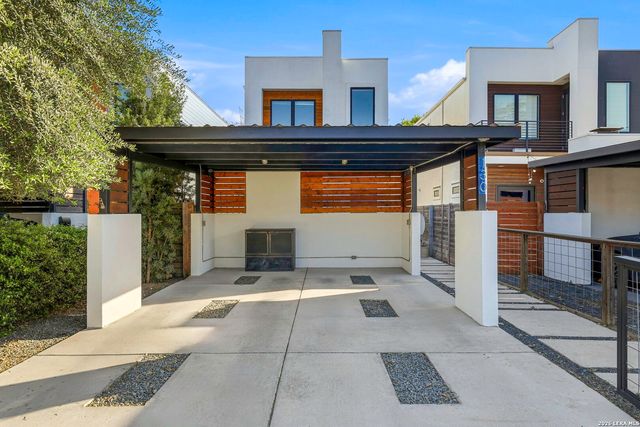 130 Clay, San Antonio, TX 78204