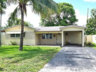 6788 SW 27th Ct, Miramar, FL 33023
