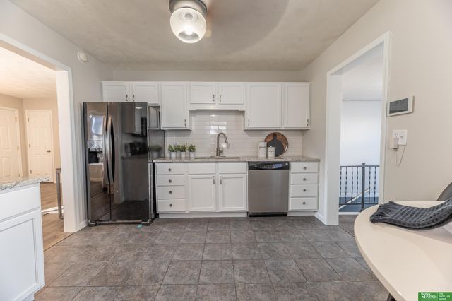 3812 Emiline Street, Bellevue, NE 68147