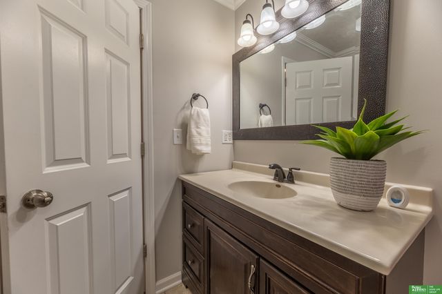 3812 Emiline Street, Bellevue, NE 68147