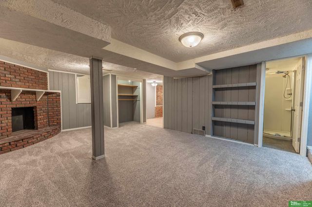 3812 Emiline Street, Bellevue, NE 68147