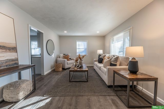 3812 Emiline Street, Bellevue, NE 68147