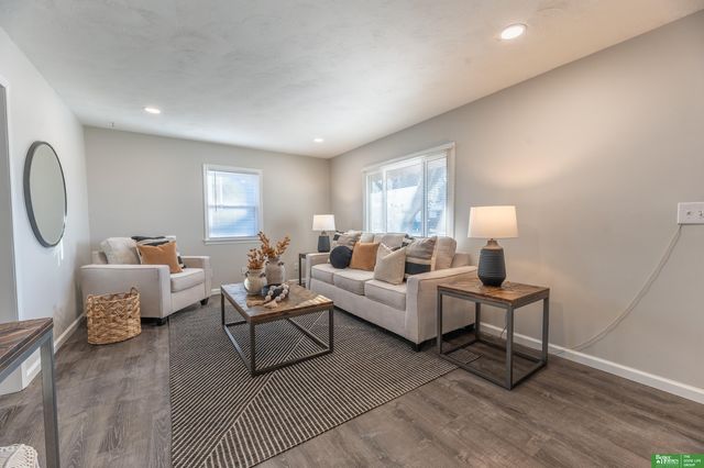 3812 Emiline Street, Bellevue, NE 68147