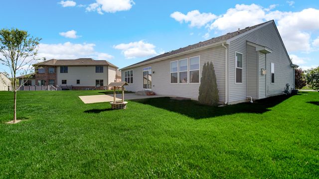 10280 California Street, Crown Point, IN 46307