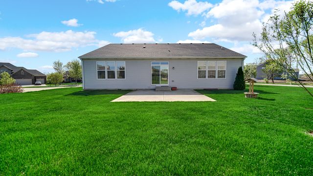 10280 California Street, Crown Point, IN 46307