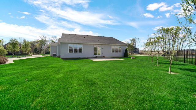 10280 California Street, Crown Point, IN 46307