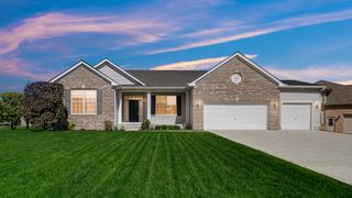 10280 California Street, Crown Point, IN 46307