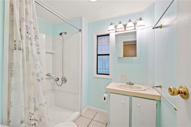 5391 Countrydale CT, Fort Myers, FL 33905