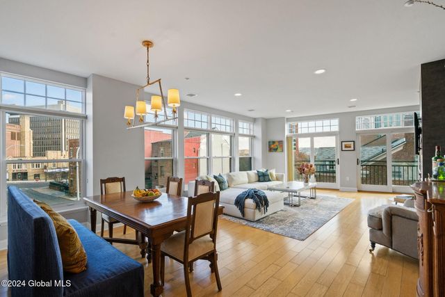 17 Chapel Street APT 402, Albany, NY 12210