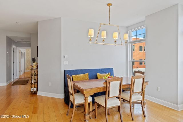 17 Chapel Street APT 402, Albany, NY 12210