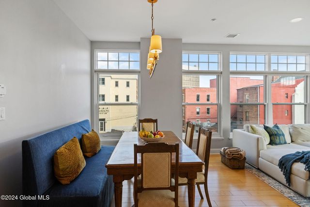 17 Chapel Street APT 402, Albany, NY 12210