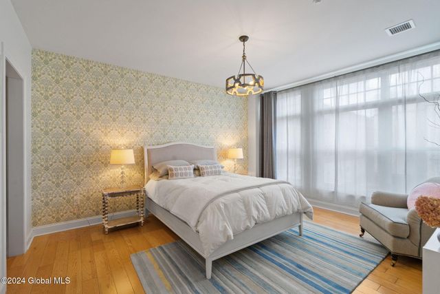 17 Chapel Street APT 402, Albany, NY 12210