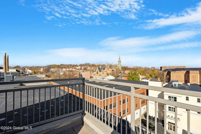 17 Chapel Street APT 402, Albany, NY 12210