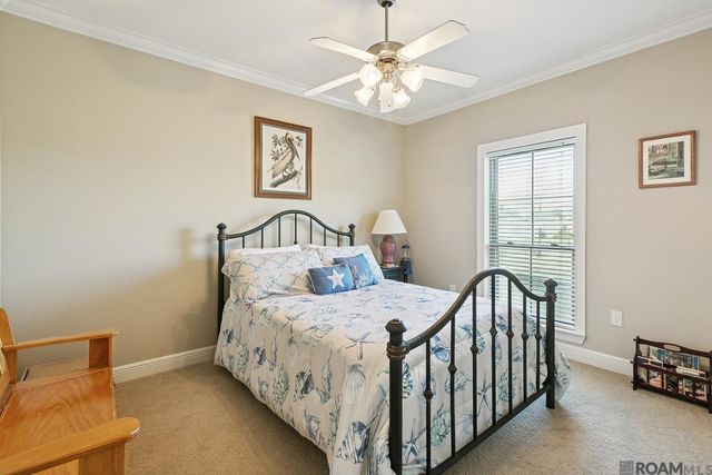 34113 Spring Lake Dr, Walker, LA 70785